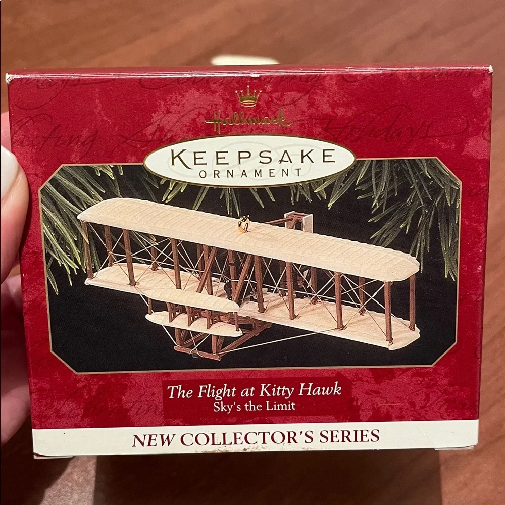 Hallmark like new